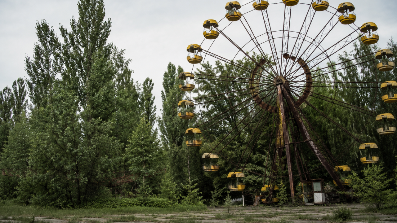 The City Frozen in Time: How Nature Reclaimed Pripyat After Chernobyl